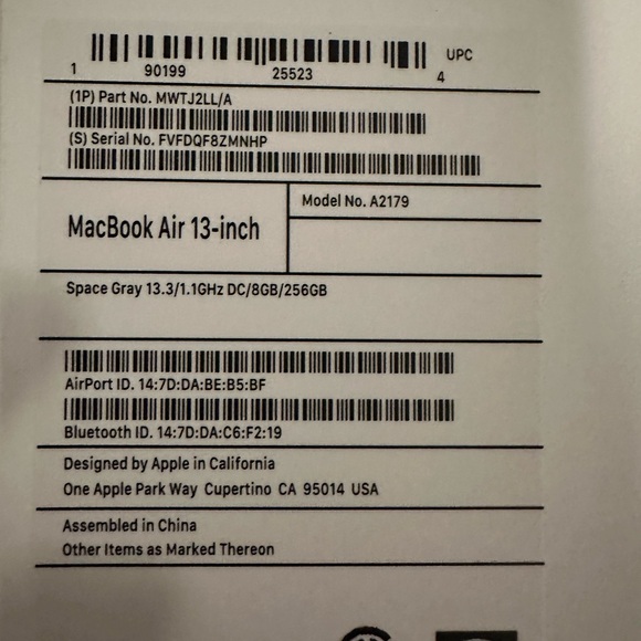 MacBook Air 13 inch Like New - Picture 14 of 14
